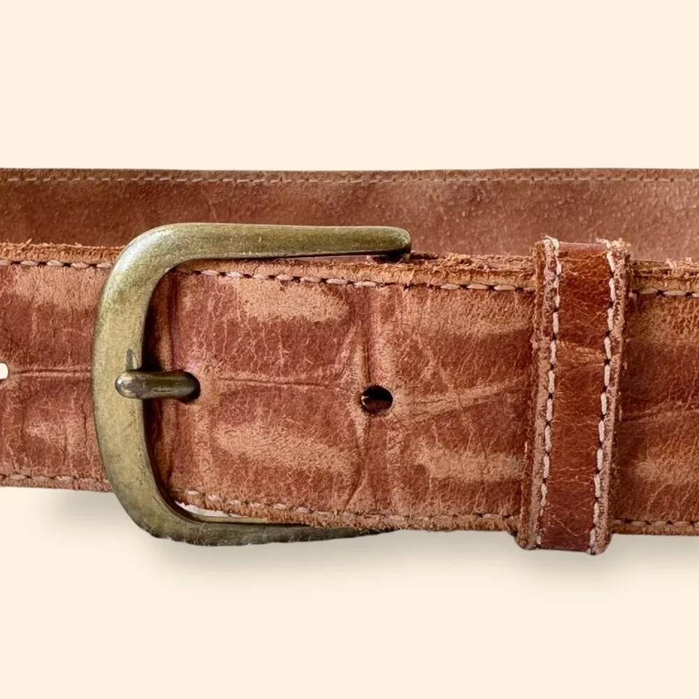 John Henry Woman’s Natural Harness‎ Leather Belt Aligator Embossed Print Size 34